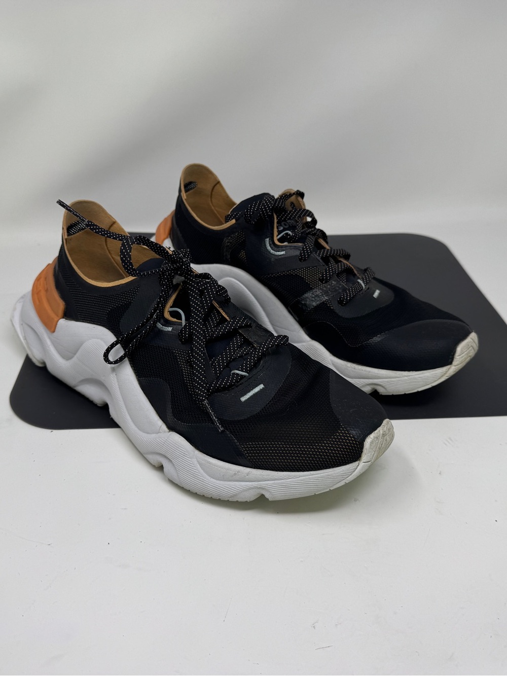 Sorel Kinetic Rnegd Float Shoes Black, Faded Spark